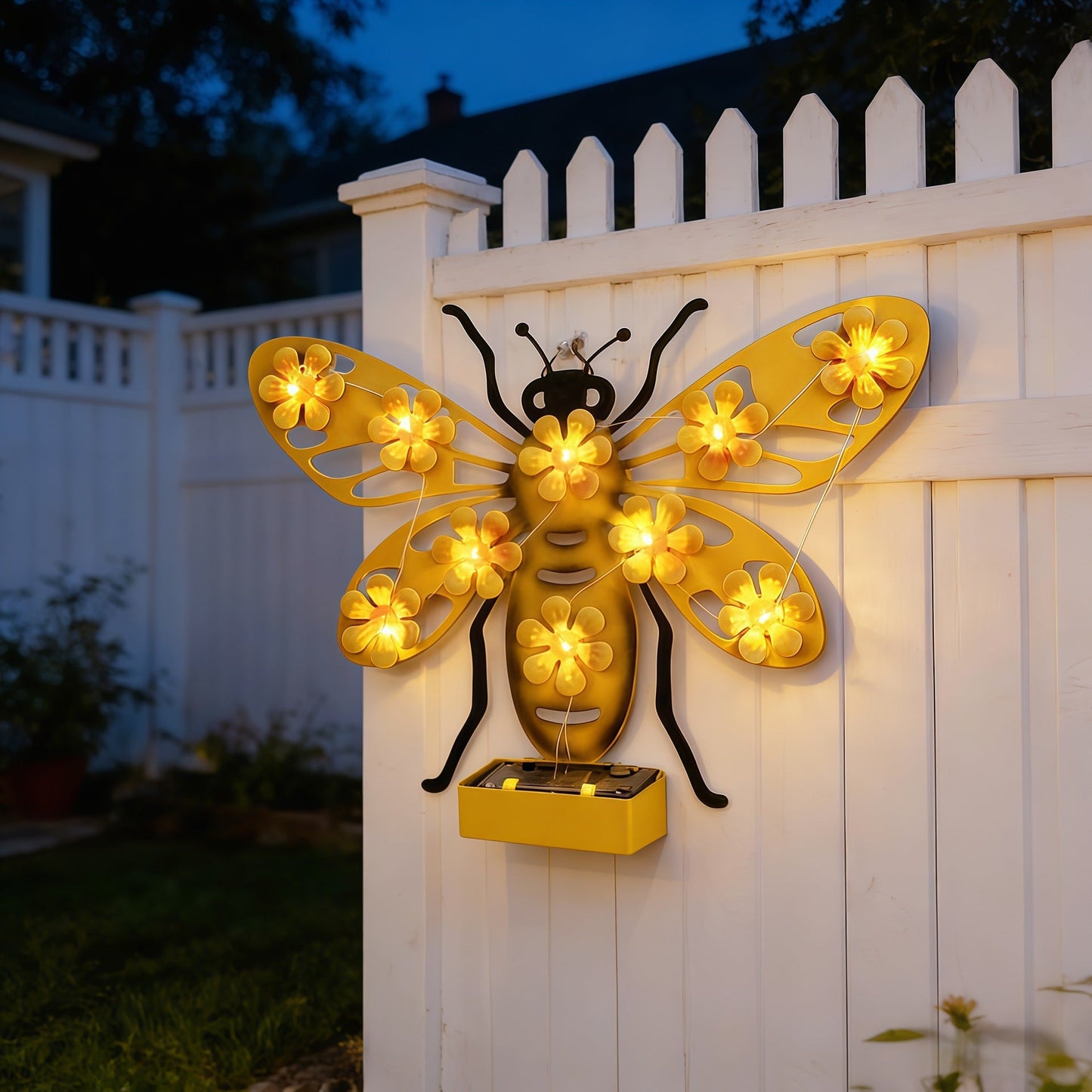 Metal Outdoor Wall Decor With Solar Lights